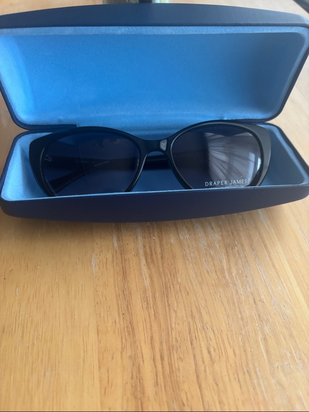 Brand new Draper James Sunglasses